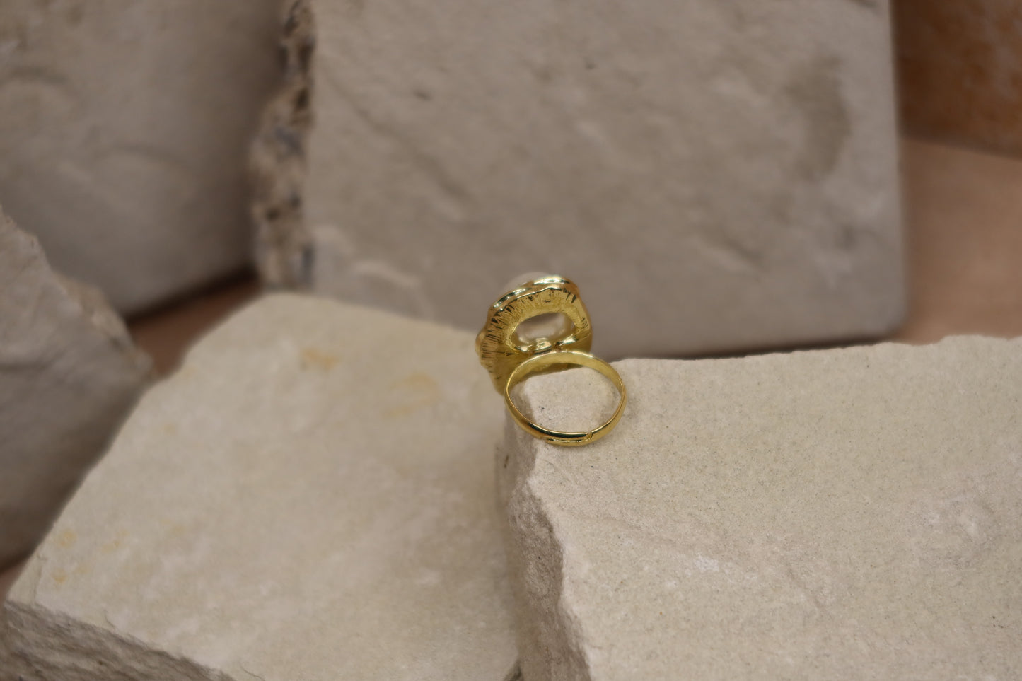 Gold Iridescent Pearl Ring