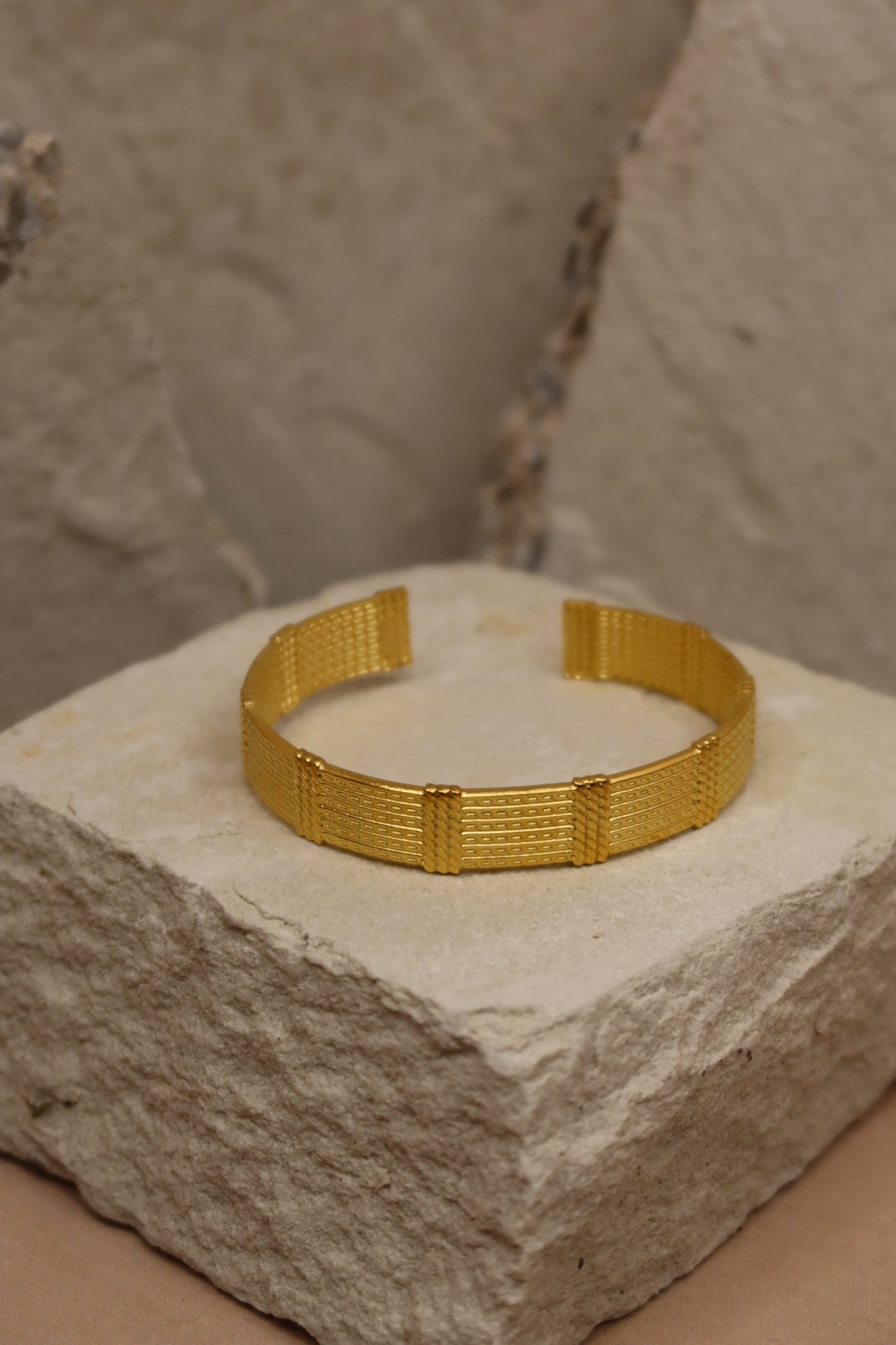 Jane Gold Bracelet