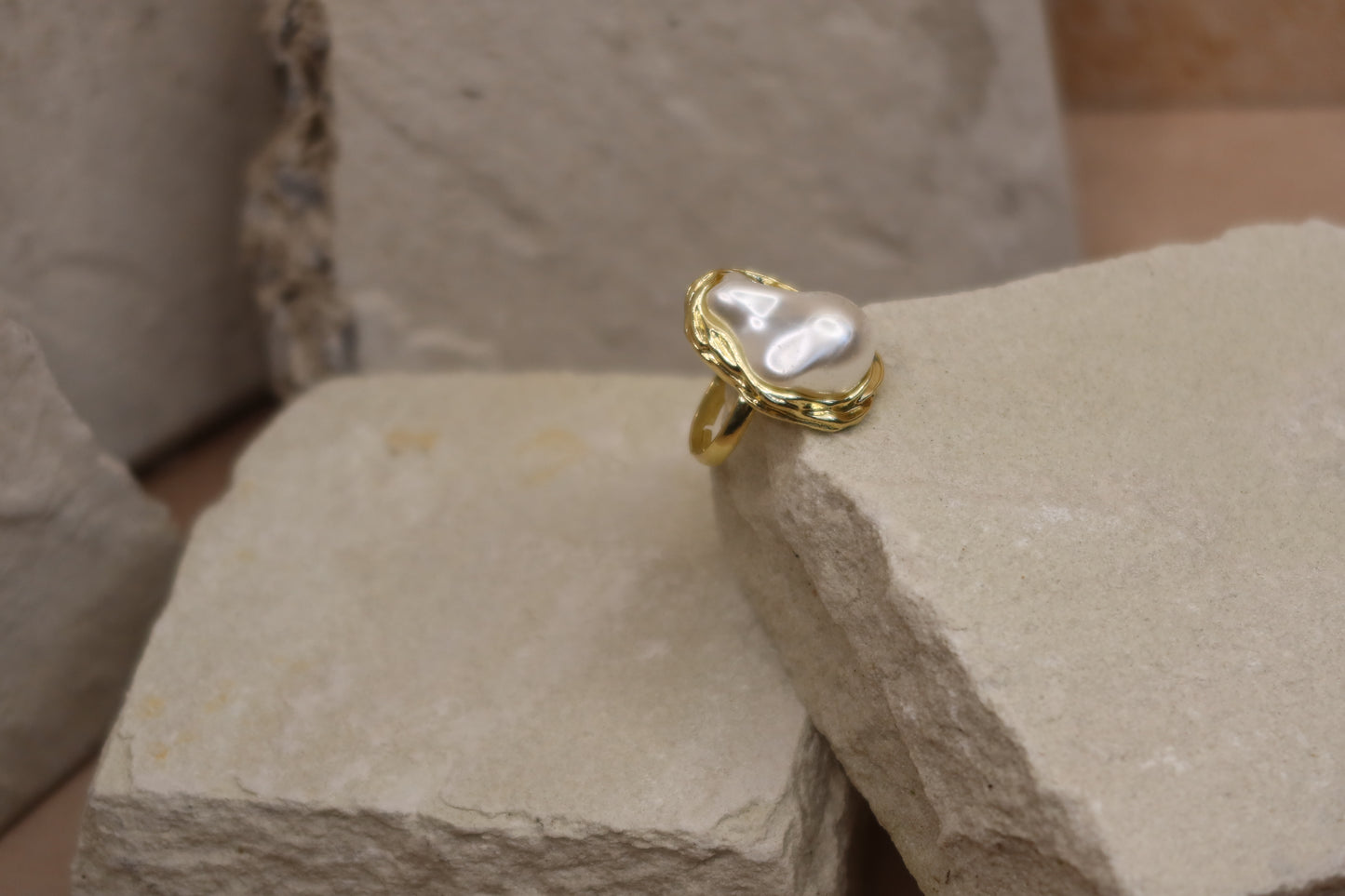 Gold Iridescent Pearl Ring