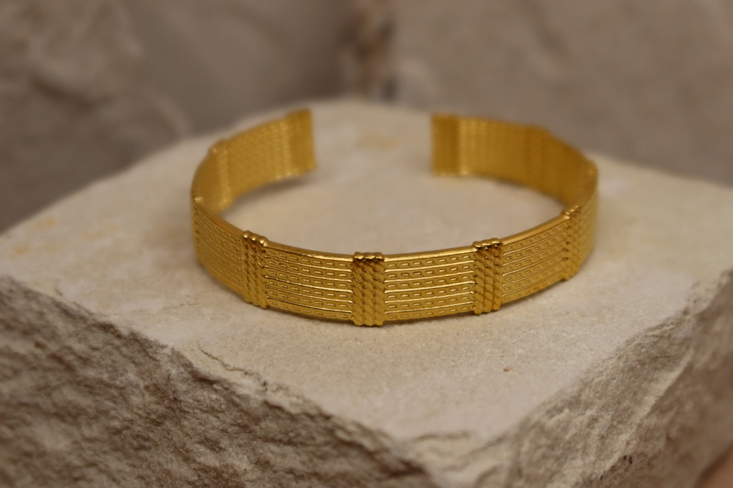 Jane Gold Bracelet
